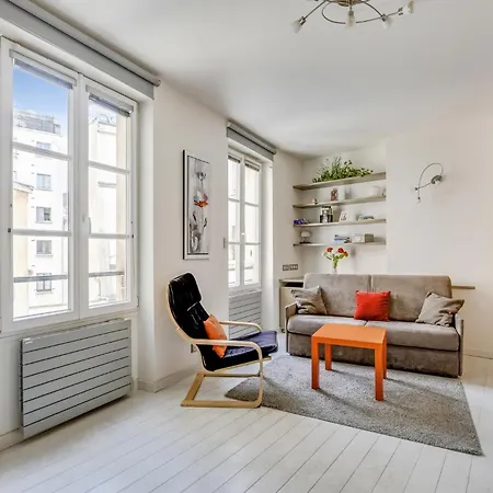 Pick A Flat's In île De La Cité - Rue Chanoinesse *