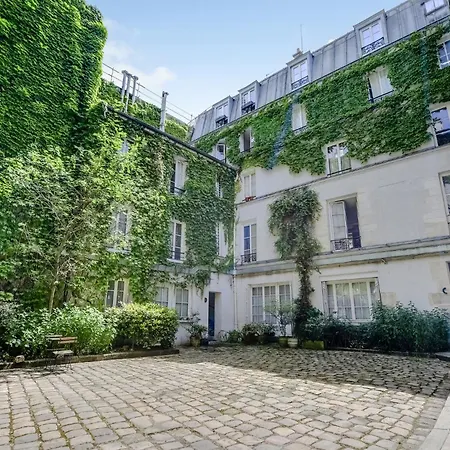 Pick A Flat's In île De La Cité - Rue Chanoinesse *